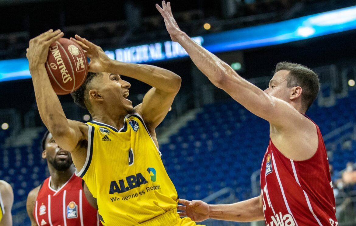 Alba bezwingt Bayern-Basketballer im ersten Finalspiel