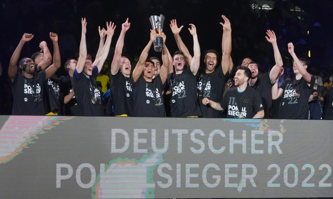 Sieg gegen Crailsheim: Alba zum Rekord-Pokalchampion gekrönt