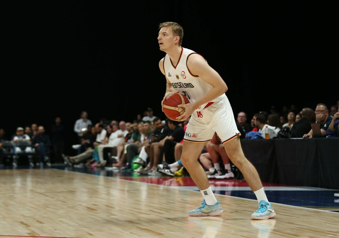 Basketball-Weltmeister Hollatz geht mit Medaille ins Bett